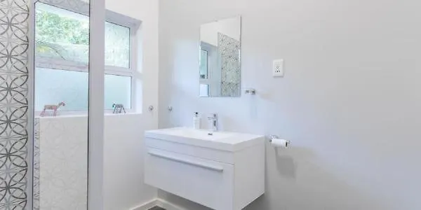 The Views Guesthouse Somerset West Guest house